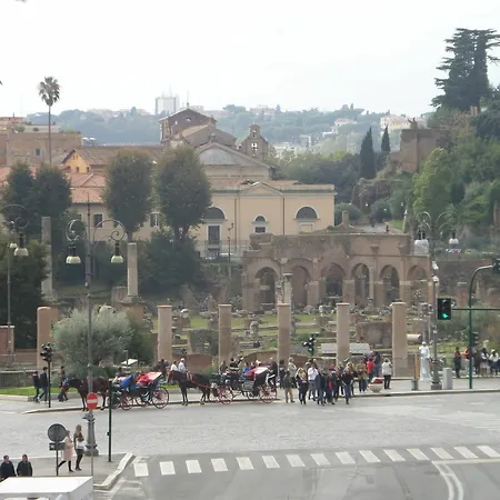 325 Rooms Ai Fori Rome Exterior photo