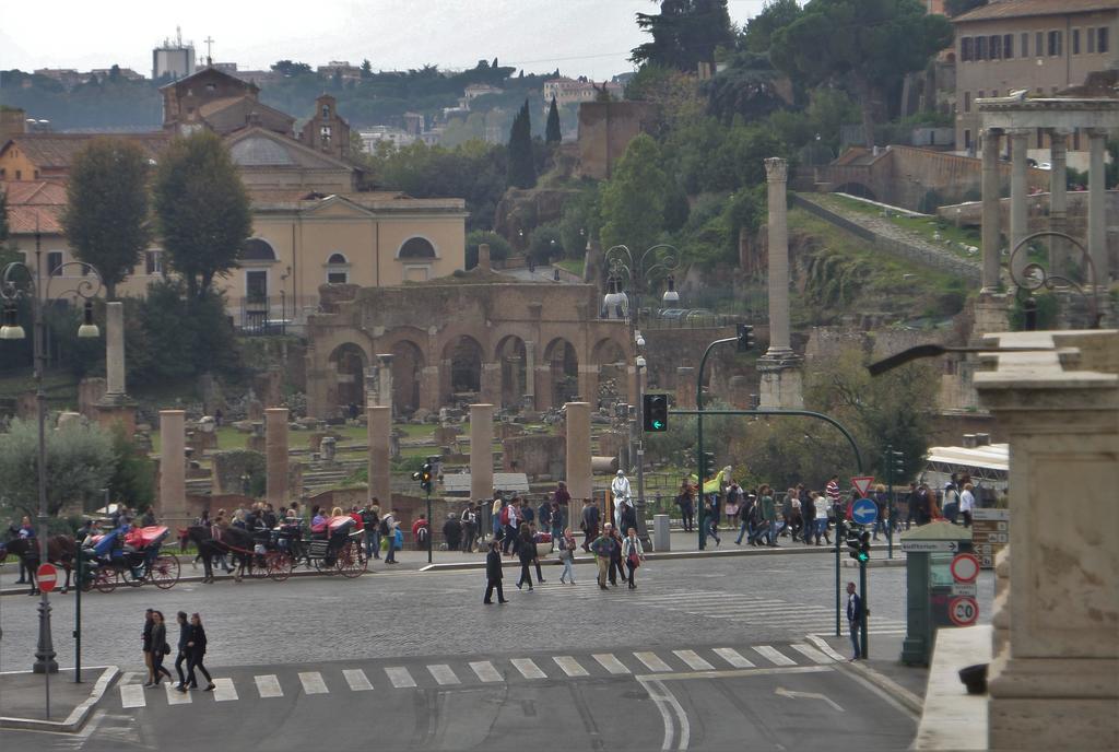 Pensión 325 Ai Fori Roma